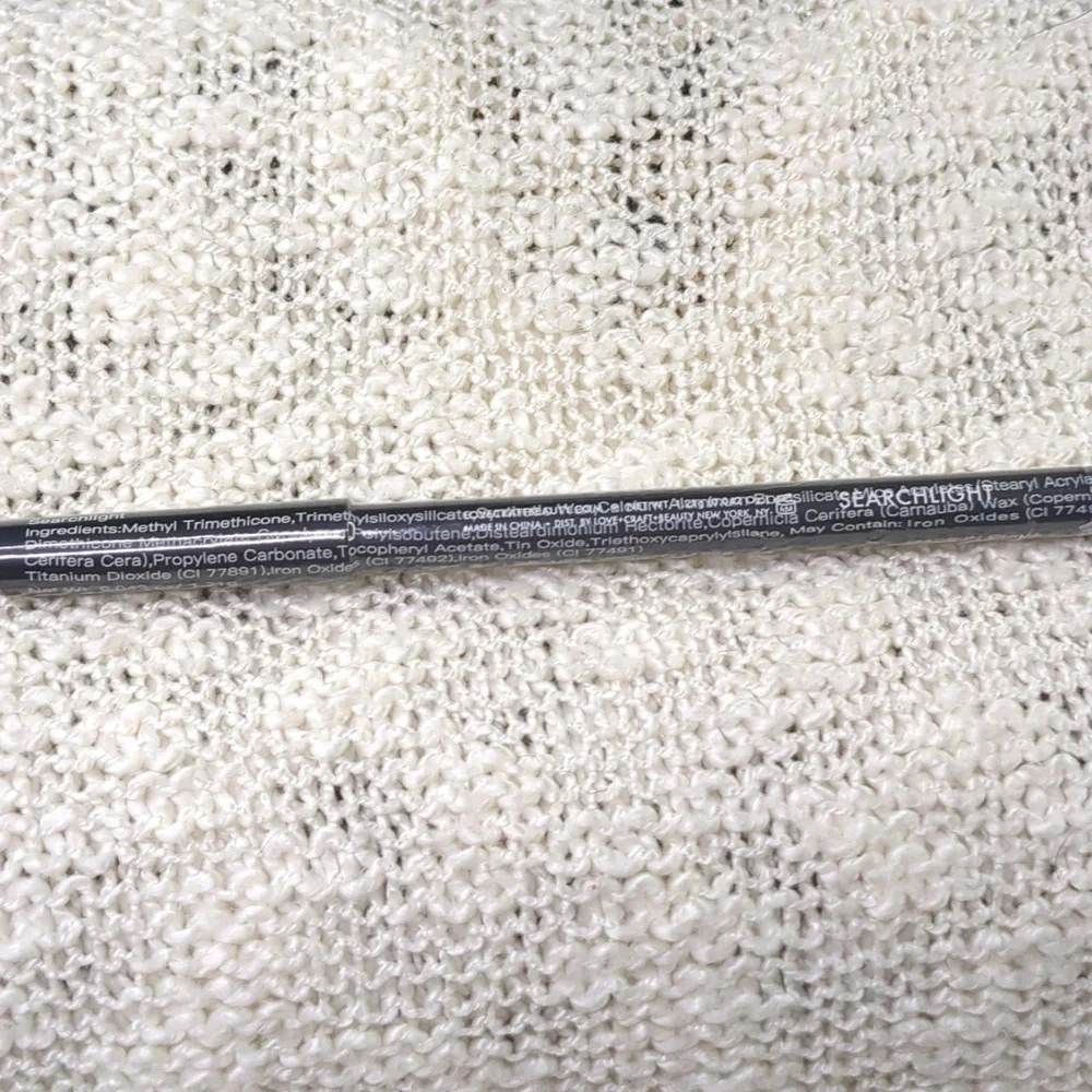 LOVE•CRAFT•BEAUTY Gel Line Eye Pencil in Searchlight, 1.21g/0.042oz